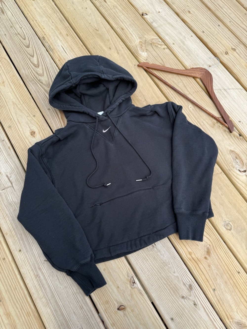 Women's Nike center swoosh Boxy Cropped zip pocket hoodie